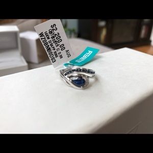 NWT Effy Sapphire 14k white gold ring in Size 7